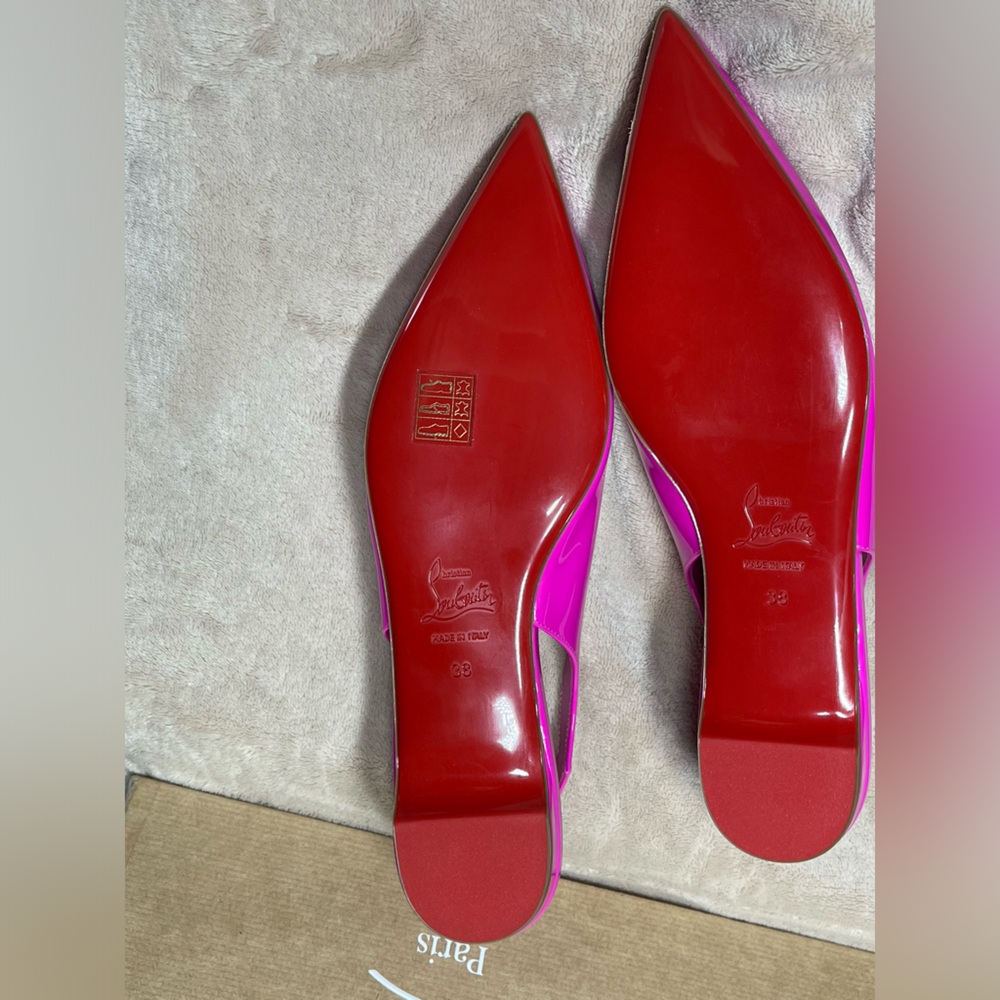 Christian Louboutin HOT CHICKITA FLATS - Picture 5 of 5